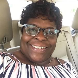 Meet your Posher, Latasha